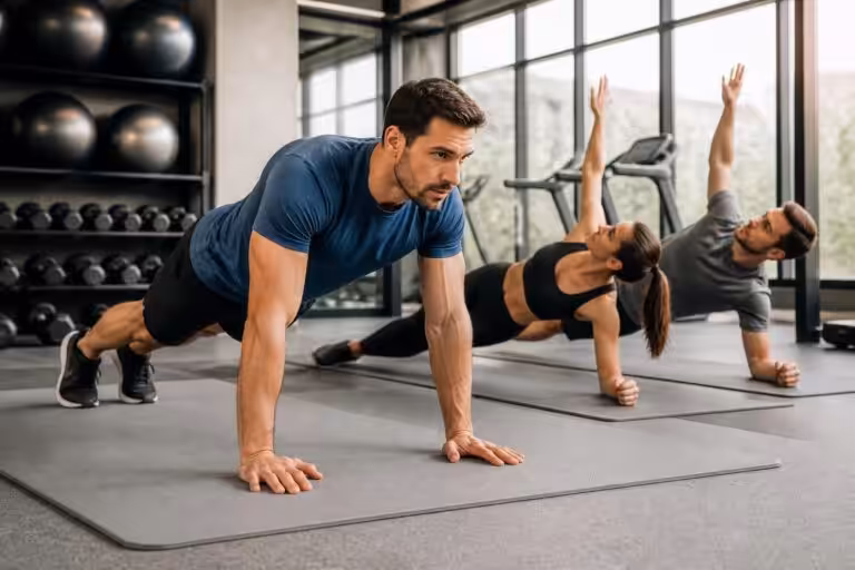 découvrez notre programme de gainage complet pour renforcer votre sangle abdominale et améliorer votre posture. suivez notre séance étape par étape pour des résultats efficaces.